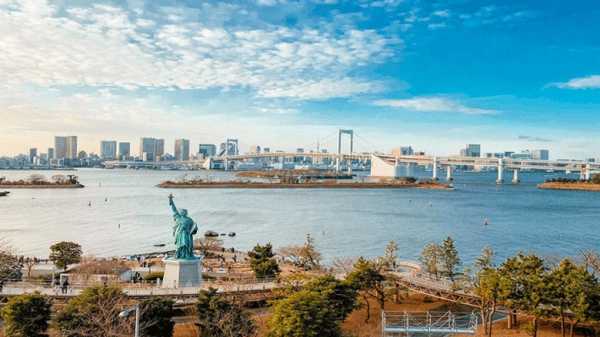 Vịnh Odaiba Tokyo Có Gì? Tượng Gundam, Cầu Cầu Vồng, Bãi Biển Nhân Tạo Và Lịch Dạo Buổi Tối