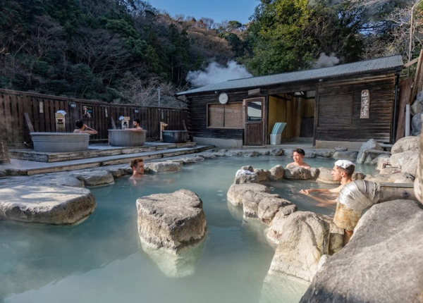 Suối Nước Nóng Arima Onsen Gần Kobe: Onsen Cổ Nhất Nhật Bản Có Gì, Giá