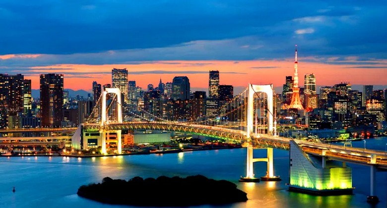Khu vịnh Odaiba rực rỡ ánh đèn về đêm nhìn từ trên cao